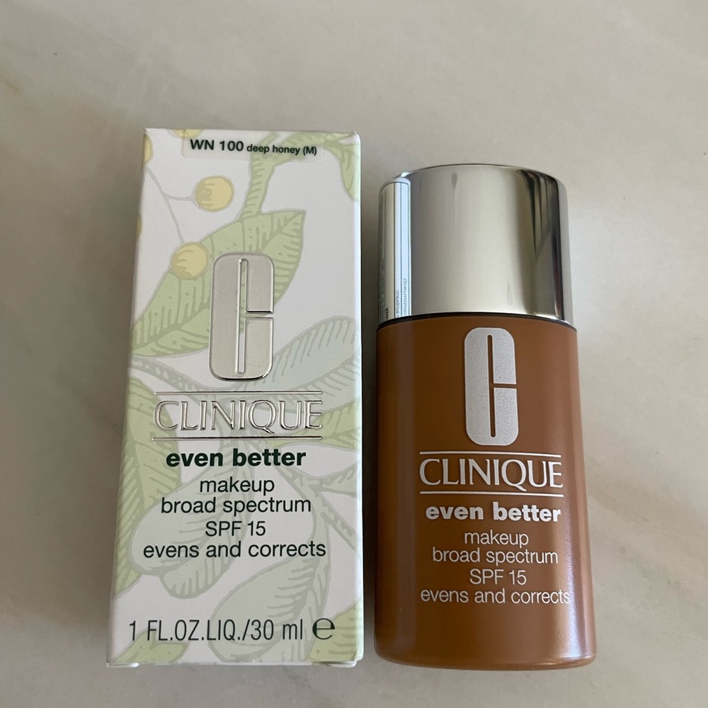 NIB Clinique Even Better Makeup SPF15 Foundation WN 100 Deep Honey 1 fl. oz.